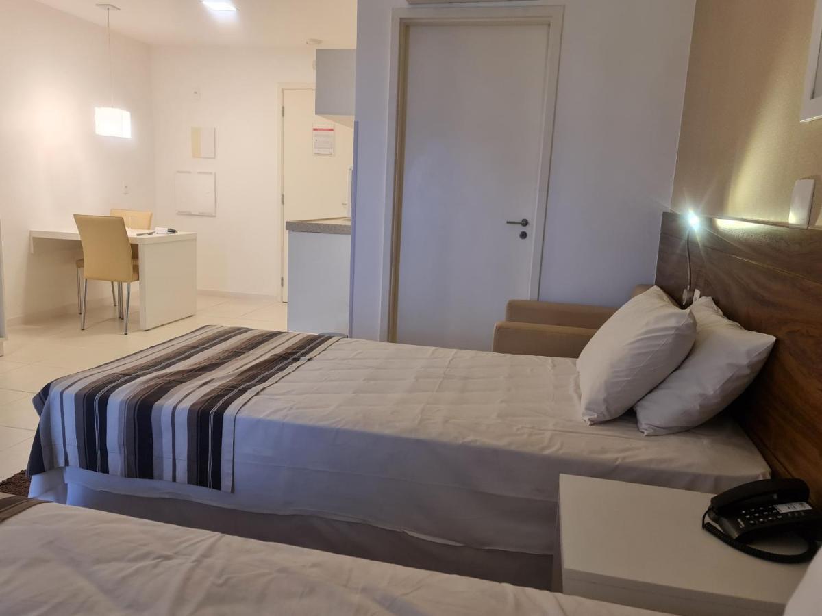 Апарт отель Flat Particular - Shn - Vista Livre Esplanada Бразилиа Экстерьер фото